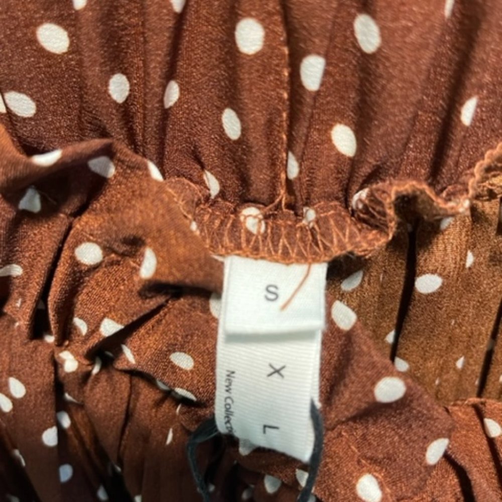 Exlura Polka Dot Pleated Knee Length Skirt (New w Tags Size S)
